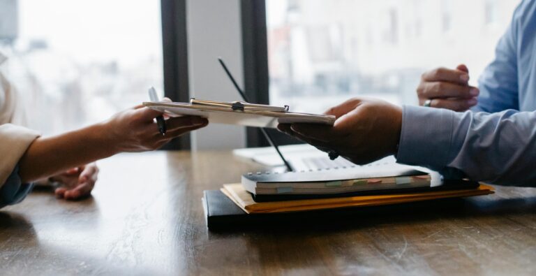 Marketing Qualified vs Sales Qualified Leads: Who Owns What, and When?
